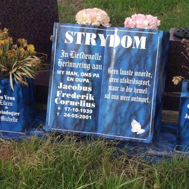 STRYDOM Jacobus Frederik Cornelius 1939-2001