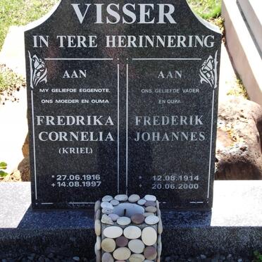 VISSER Frederik Johannes 1914-2000 &amp; Frederika Cornelia KRIEL 1916-1997