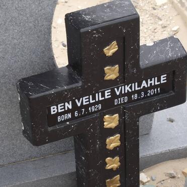 VIKILAHLE Ben Velile 1929-2011