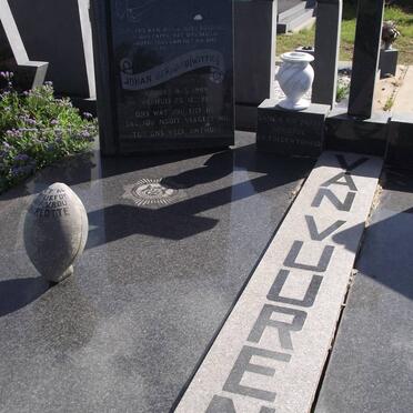 VUUREN Johan Gerhard, van 1959-1986