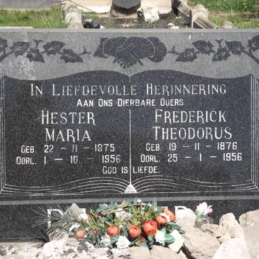 KLERK Hester Maria, de 1875-1956 &amp; Frederick Theodorus 1876-1956