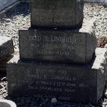 LINDFIELD Fred T. -1955 &amp; Anna K. V.D. WALT 1868-1965