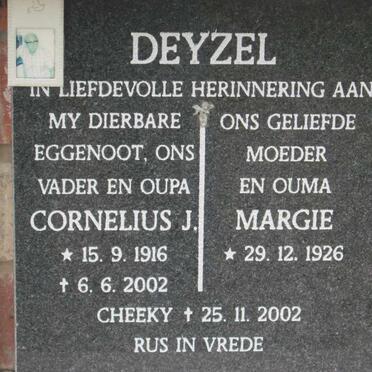 DEYZEL Cornelius J. 1916-2002 &amp; Margie 1926-