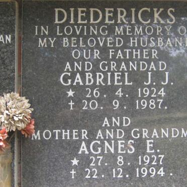 DIEDERICKS Gabriel J.J. 1924-1987 &amp; Agnes E. 1927-1994