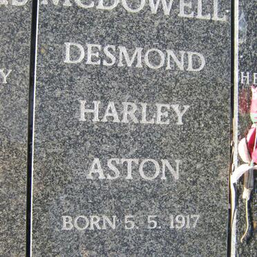 McDOWELL Desmond Harley Aston 1917-2000