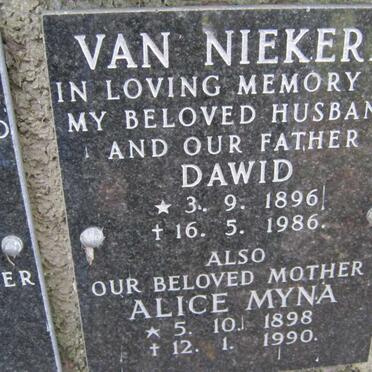 NIEKERK Dawid, van 1896-1986 &amp; Alice Myna 1898-1990