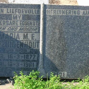 BEZUIDENHOUT Maria M.E. nee KEYZER 1877-1961