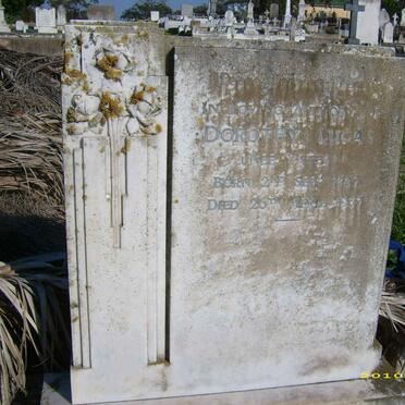 LUCAS Dorothy nee YATES 1897-1937