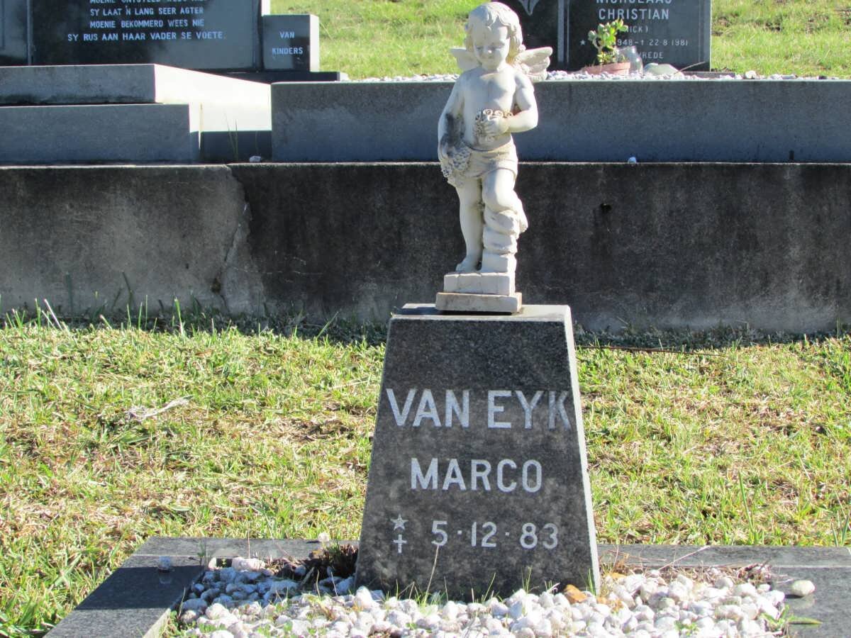 EYK Marco, van 1983-1983