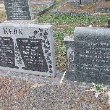 KERN Edward Arthur 1893-1981 &amp; Enid Laura 1894-1985 :: KERN Dennis Roy -1943