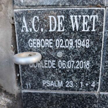WET A.C., de 1948-2018