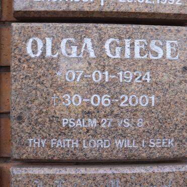 GIESE Olga 1924-2001