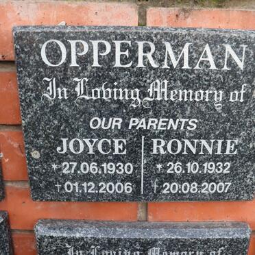 OPPERMAN Ronnie 1932-2007 & Joyce 1930-2006