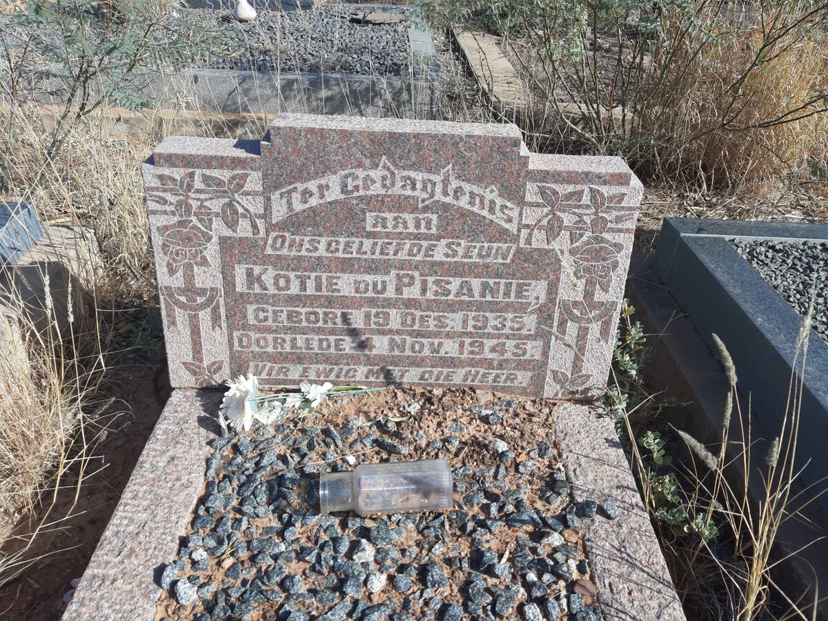 PISANIE Kotie, du 1935-1945