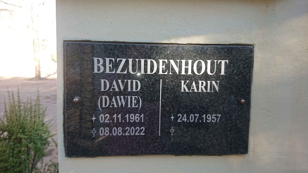 BEZUIDENHOUT David 1961-2022 & Karin 1957-