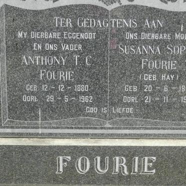 FOURIE Anthony T.C. 1880-1962 &amp; Susanna Sophia HAY 1890-1967