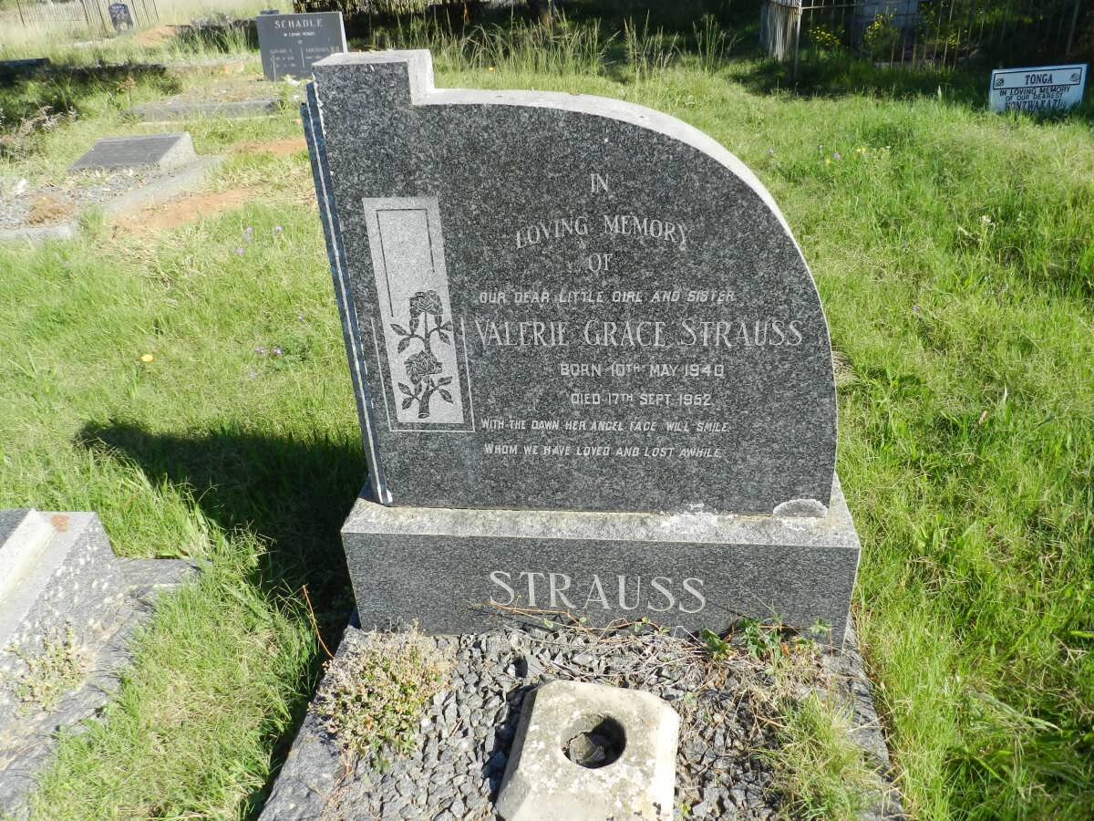 STRAUSS Valerie Grace 1940-1952