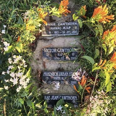 CAWTHORN Connie 1923-2021
