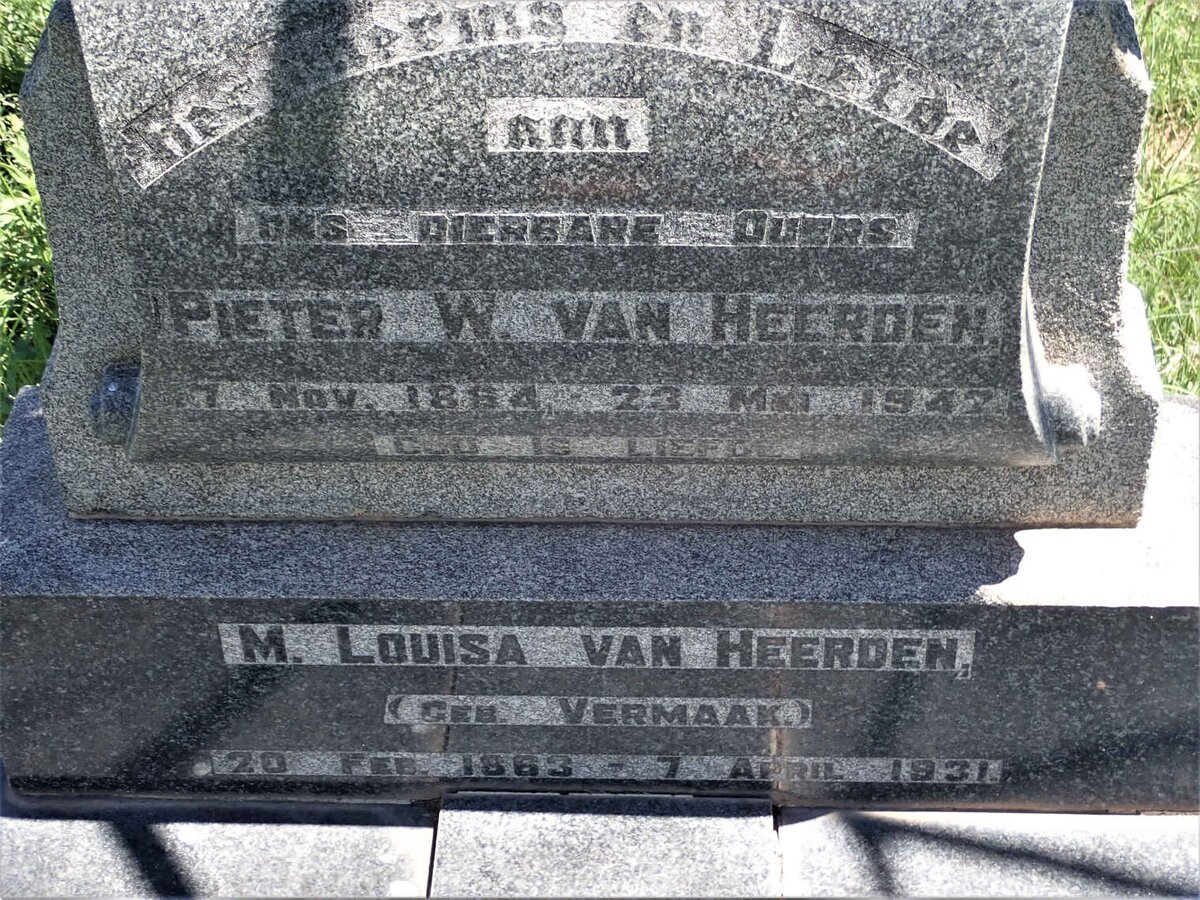 HEERDEN Pieter W., van 1864-1942 &amp; M. Louisa VERMAAK 1863-1931