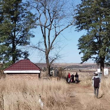 1. Overview / Oorsig