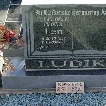 LUDIK Len 1927-2001