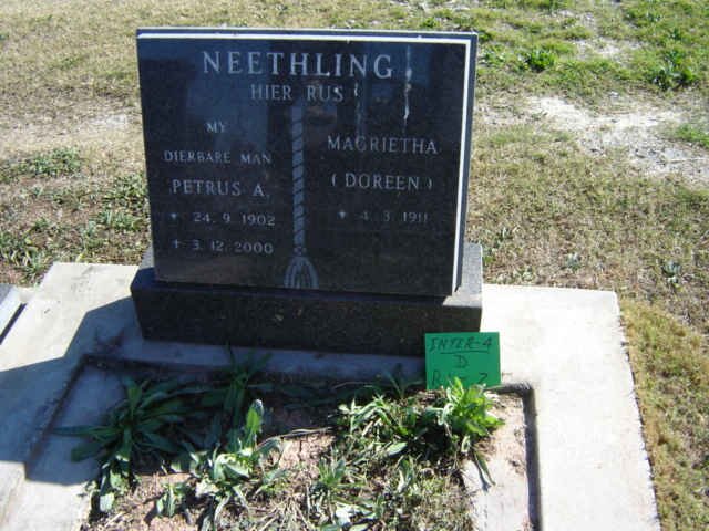 NEETHLING Petrus A. 1902-2000 &amp; Magrietha 1911-