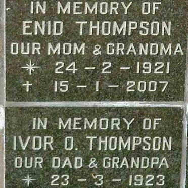 THOMPSON Ivor Oscar 1923-1989 &amp; Enid CUNNINGHAM 1921-2007