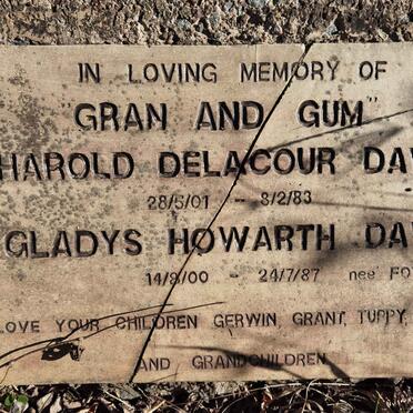 DAVIS Harold Delacour 1901-1983 &amp; Gladys Howarth FOWLDS 1900-1987