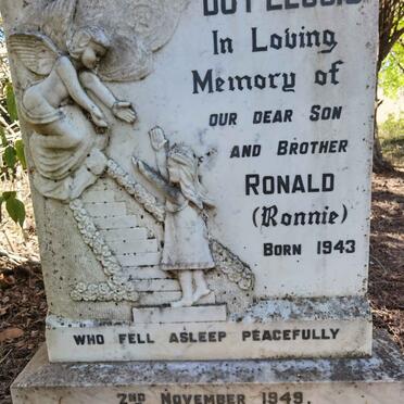 PLESSIS Ronald, du 1943-1949