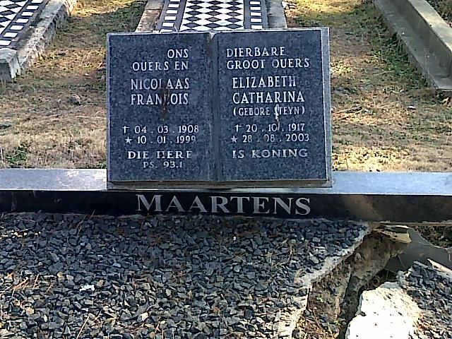 MAARTENS Nicolaas Francois 1908-1999 &amp; Elizabeth Catharina STEYN 1917-2003