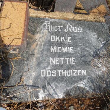 OOSTHUIZEN Okkie :: OOSTUIZEN Miemie :: OOSTHUIZEN Nettie