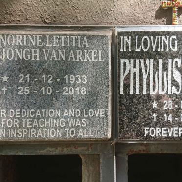 ARKEL Norine Letitia De Jongh, van 1933-2018 :: OLIVIER Phyllis 1939-2020