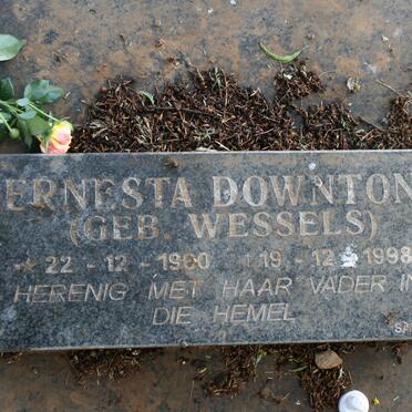 DOWNTON Ernesta nee WESSELS 1900-1998