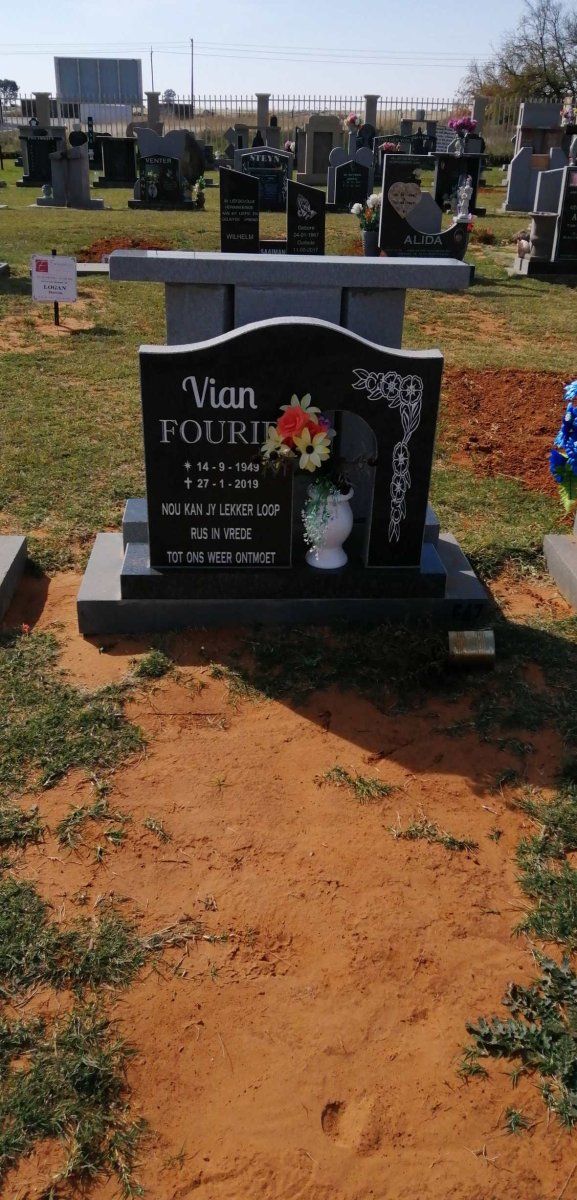 FOURIE Vian 1949-2019