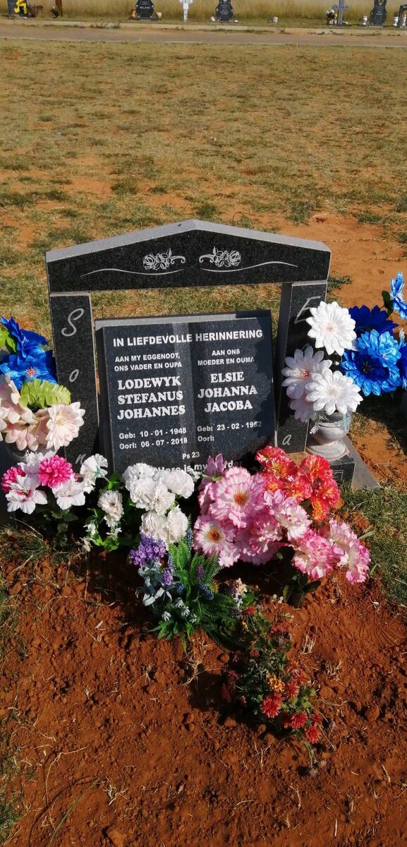 ZYL Lodewyk Stephanus Johannes, van 1948-2018 &amp; Elsie Johanna Jacoba 1952-