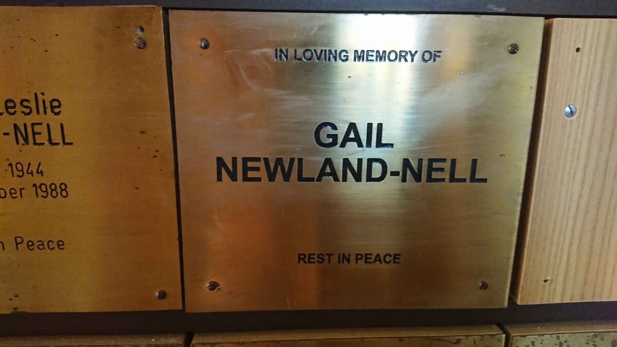 NELL Gail, NEWLAND