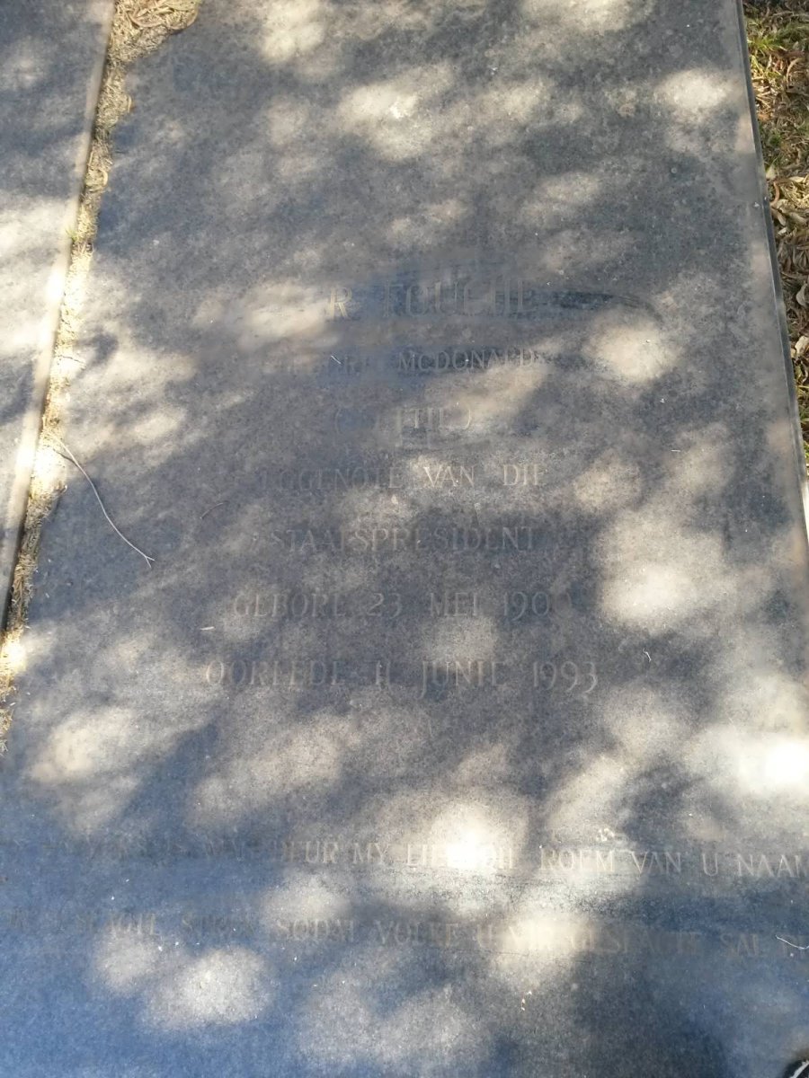 FOUCHE R. nee McDONALD 1900-1993