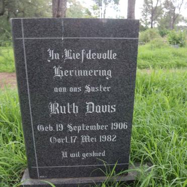 DAVIS Ruth 1906-1982