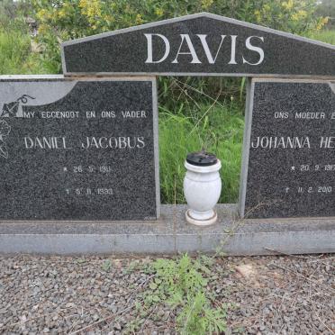 DAVIS Daniel Jacobus 1911-1993 &amp; Johanna Hendrina 1917-2010