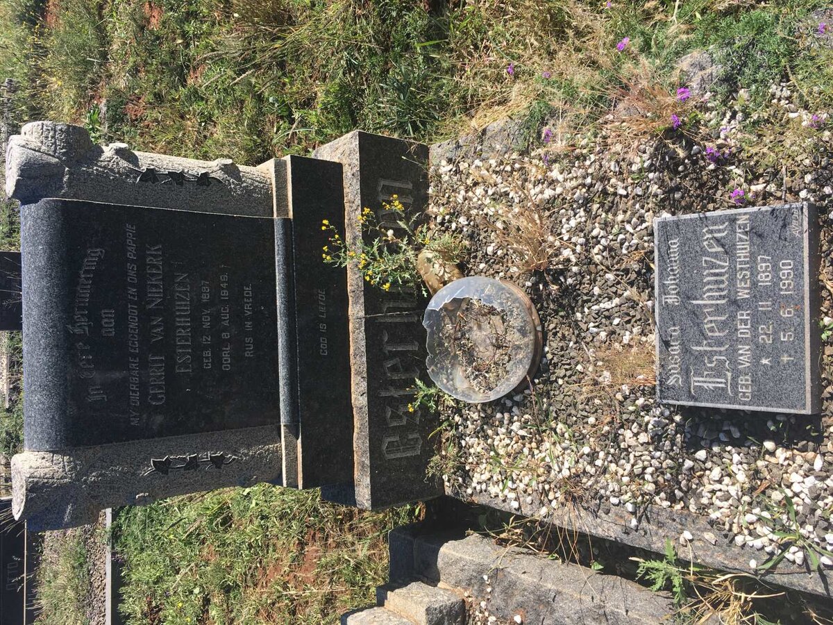 ESTERHUIZEN Gerrit van Niekerk 1887-1949 &amp; Susara Johanna VAN DER WESTHUIZEN 1897-1990