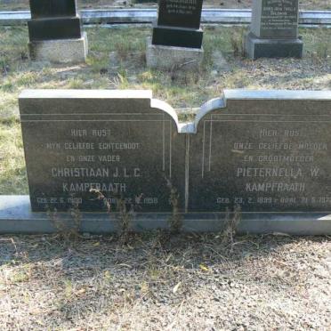 KAMPFRAATH Christiaan J.L.C. 1900-1958 &amp; Pieternella W. 1899-1977