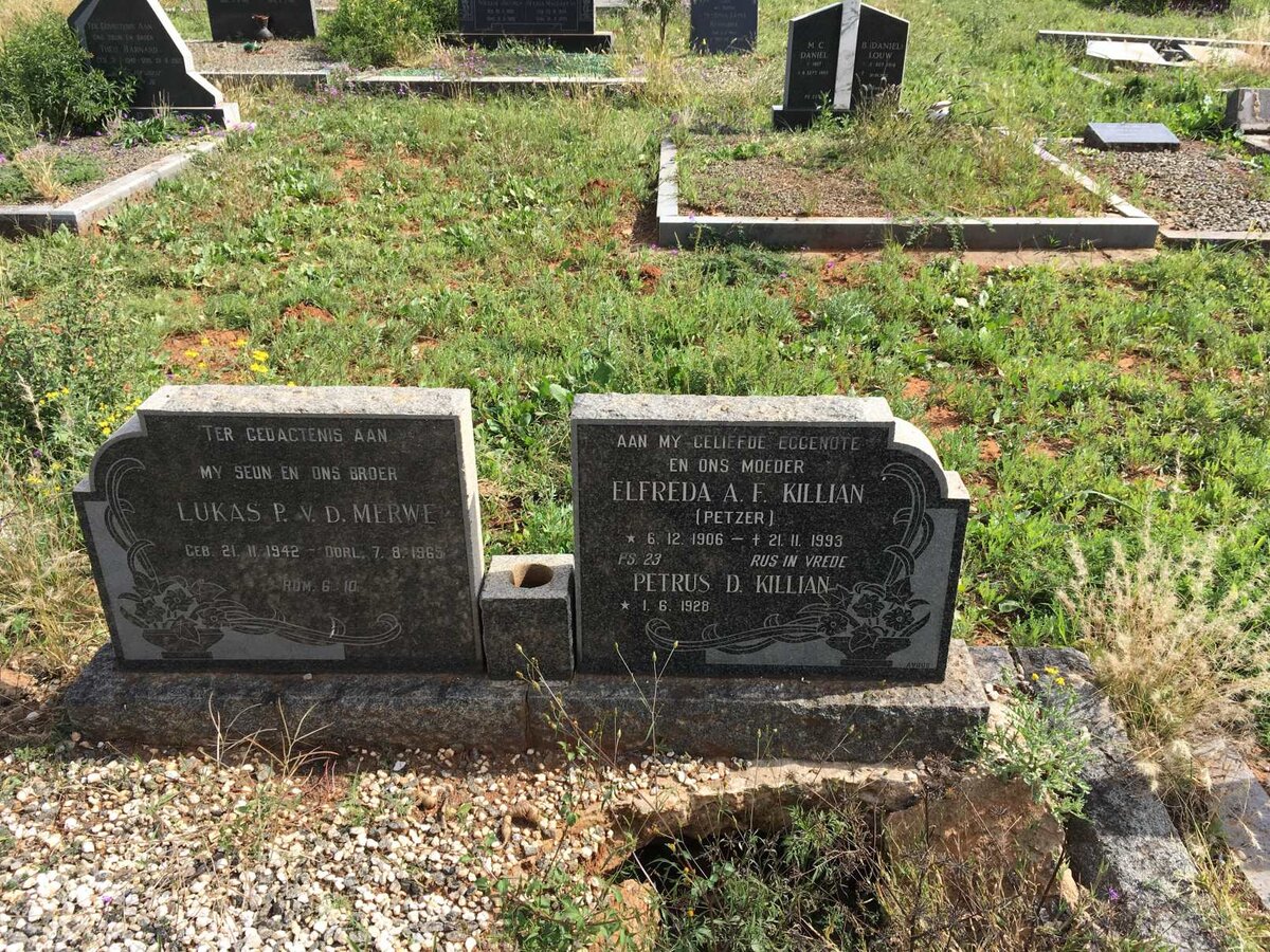 KILLIAN Petrus D. 1928-  &amp; Elfreda A.F. PETZER 1906-1993 :: V.D. MERWE Lukas P. 1942-1965