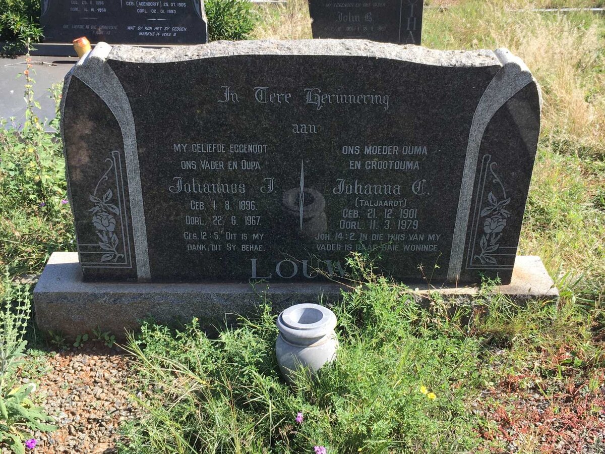 LOUW Johannes J. 1896-1967 &amp; Johanna C. TALJAARDT 1901-1979