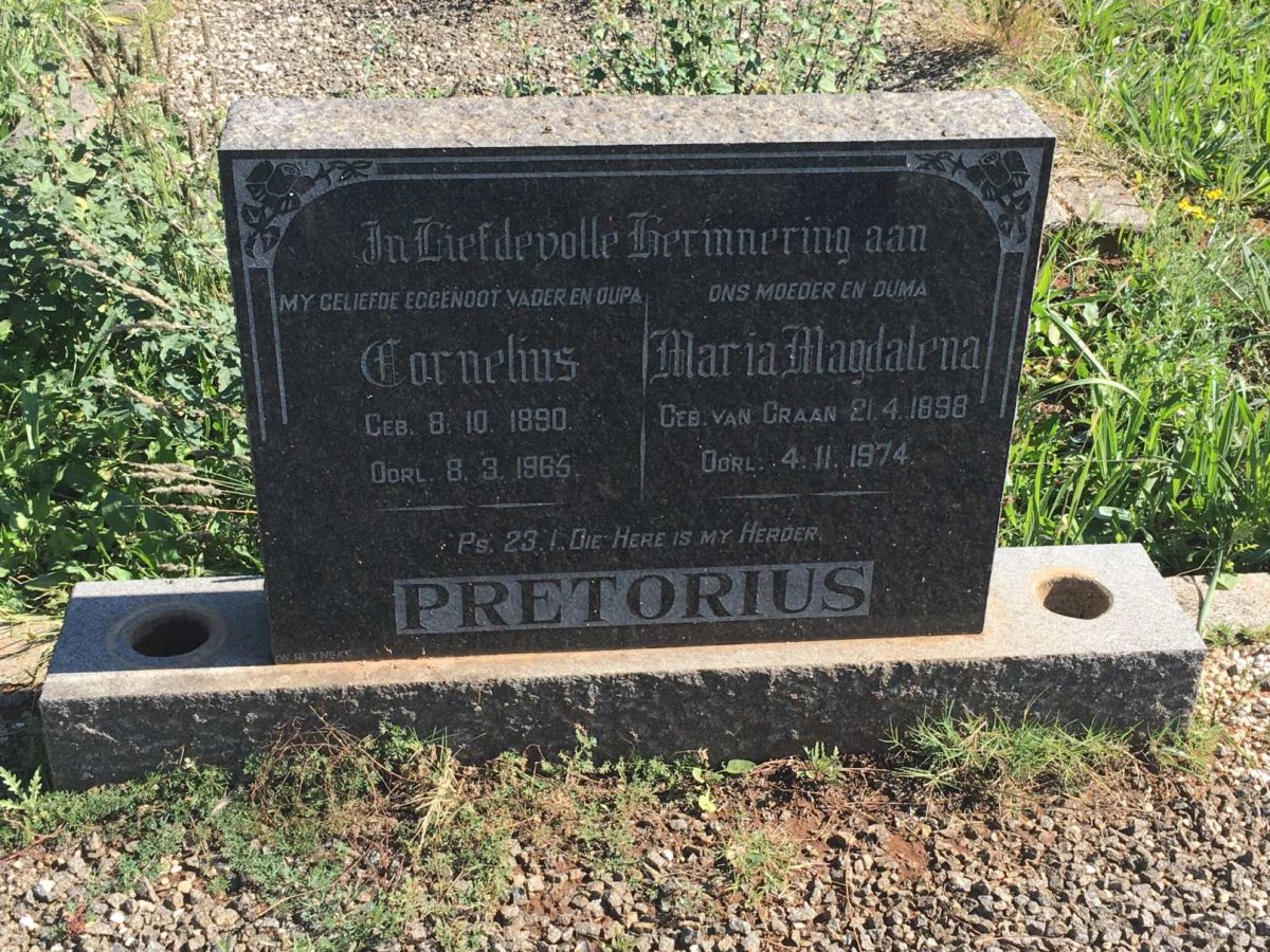 PRETORIUS Cornelius 1890-1965 &amp; Maria Magdalena VAN GRAAN 1898-1974