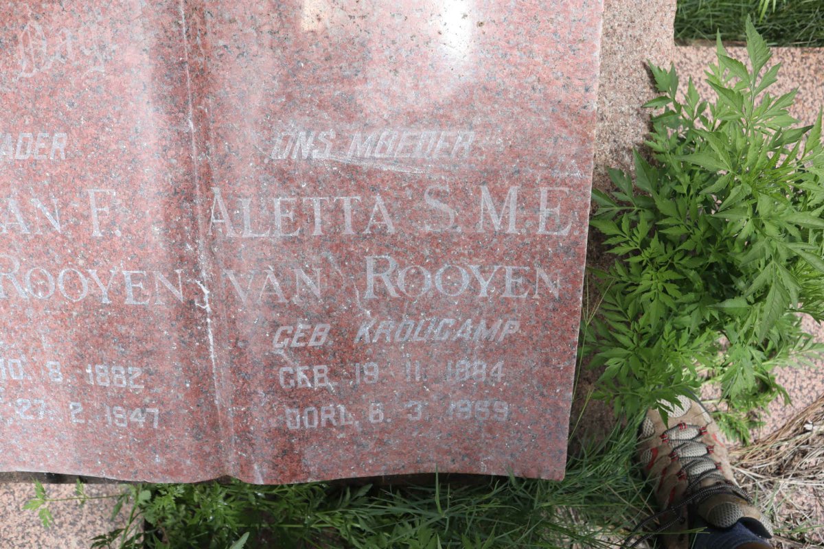 ROOYEN Aletta S.M.E., van nee KROUCAMP 1884-1959