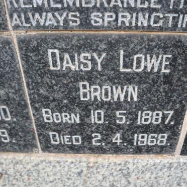 BROWN Daisy Lowe 1887-1968