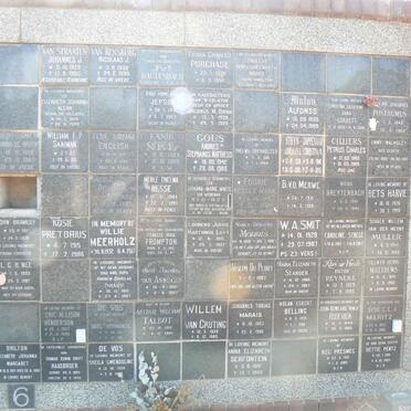 10. Gedenkmuur / Memorial wall _10