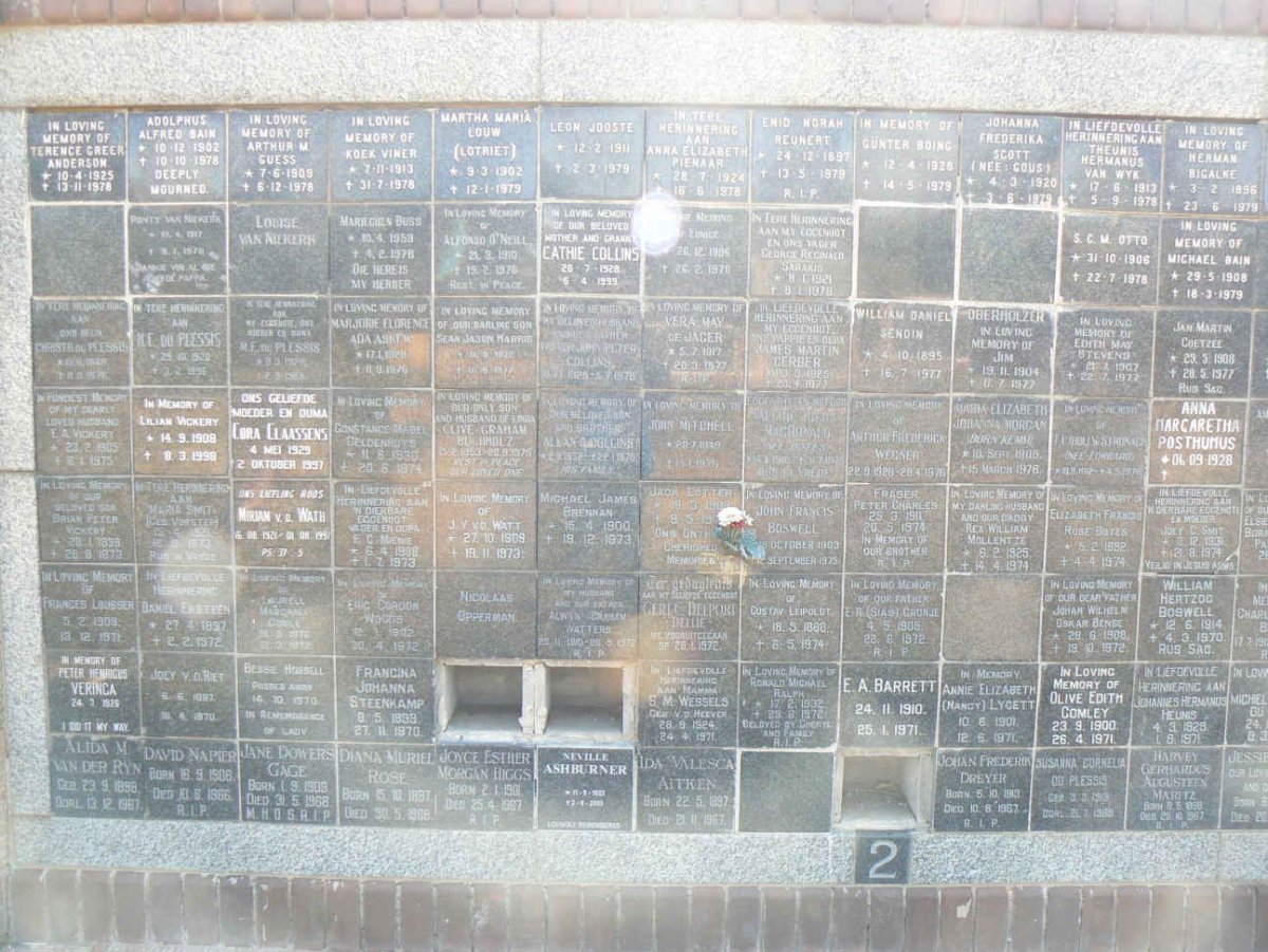 18. Gedenkmuur / Memorial wall _18