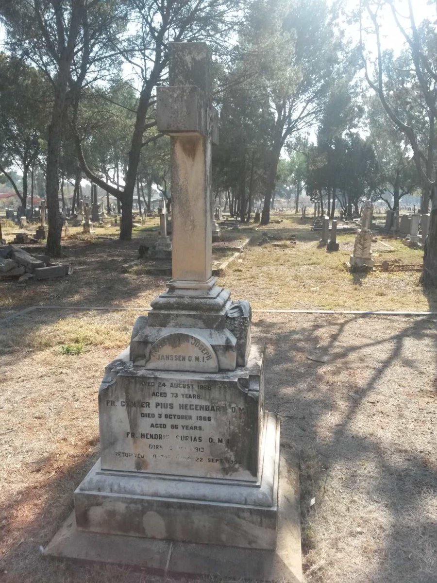 JANSSEN Hermanus Joseph -1966 :: HEGENBART Günter Pius -1966 :: CURIAS Hendrik 1913-1998