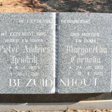 BEZUIDENHOUT Pieter Andries Hendrik 1907-1991 &amp; Margaretha Cornelia 1913-2001